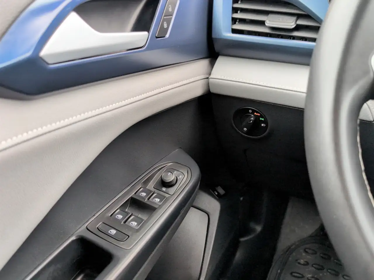 Volkswagen Taos снимка Volkswagen Taos