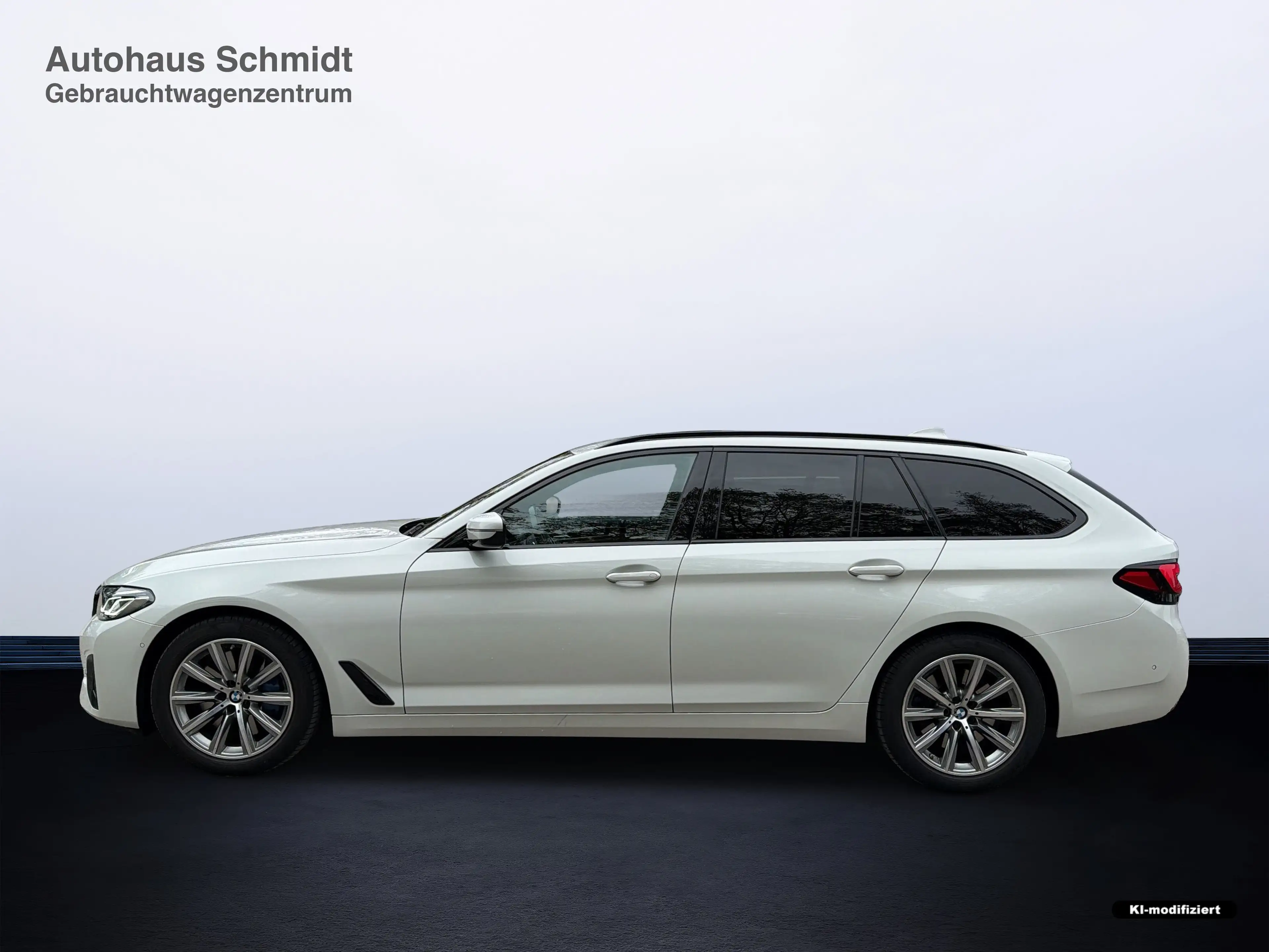 BMW 540 d xDrive Touring — photo 2
