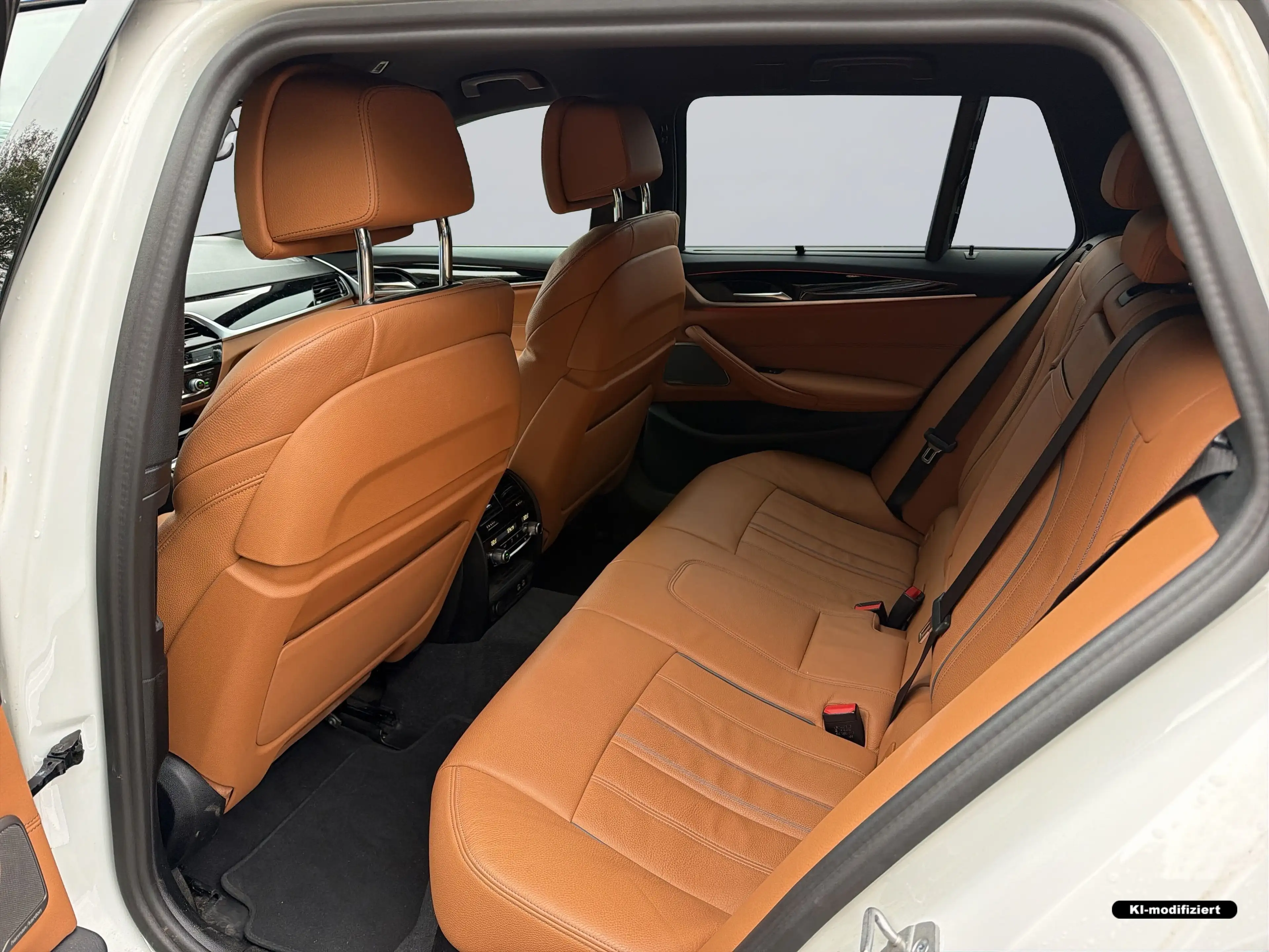 BMW 540 d xDrive Touring — photo 9