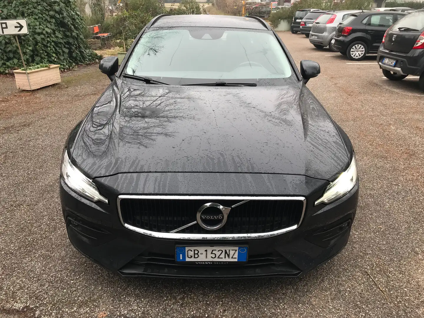 Volvo V60 V60 II 2019 2.0 d3 Momentum Business auto my21 Nero - 2