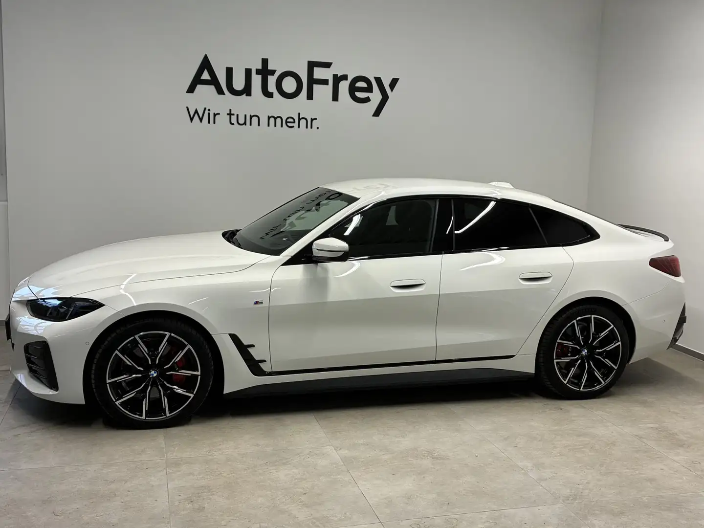 BMW i4 xDrive40 Weiß - 2