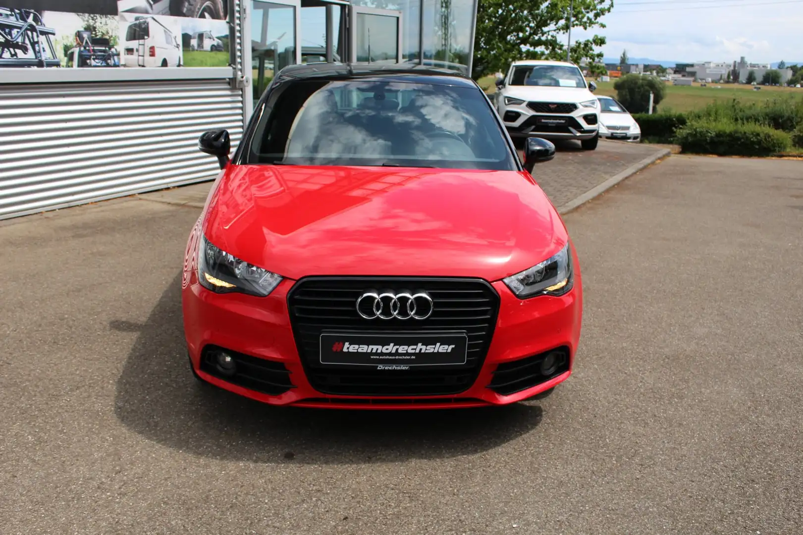 Audi A1 Sportback 1.4 TFSI S-tronic Attraction Rot - 2