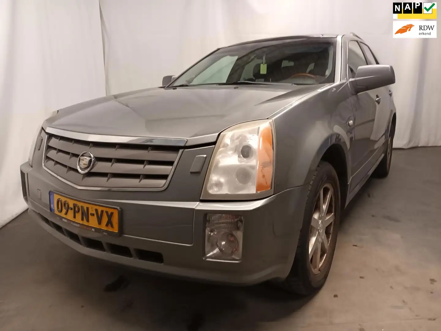 Cadillac SRX 4.6 Sport Luxury - Motormanagement Brandt - Schade Gri - 1