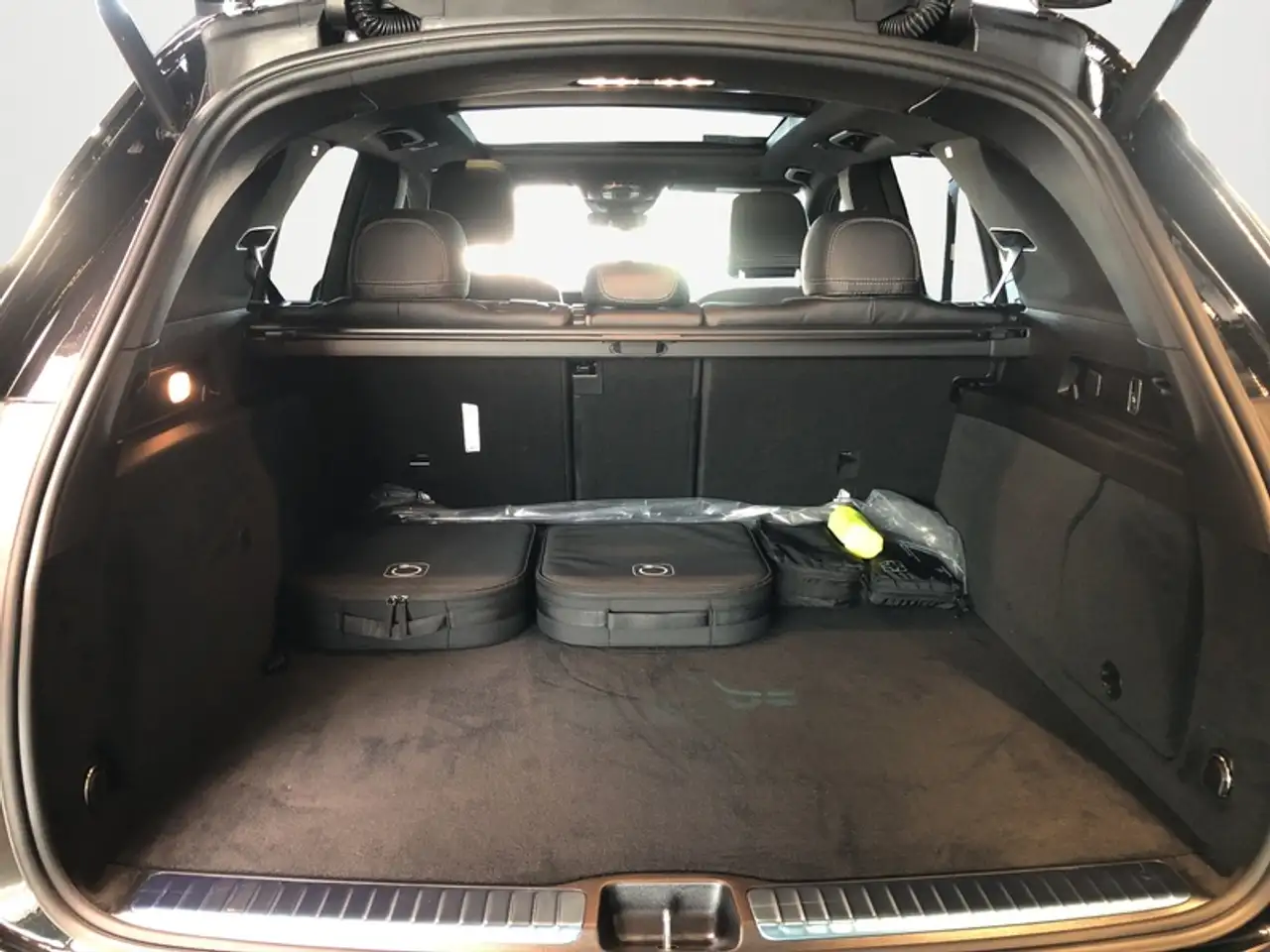Mercedes-Benz GLE 350 de 4m AMG EDITION AHK PANO 22-ZO AIRMAT 10