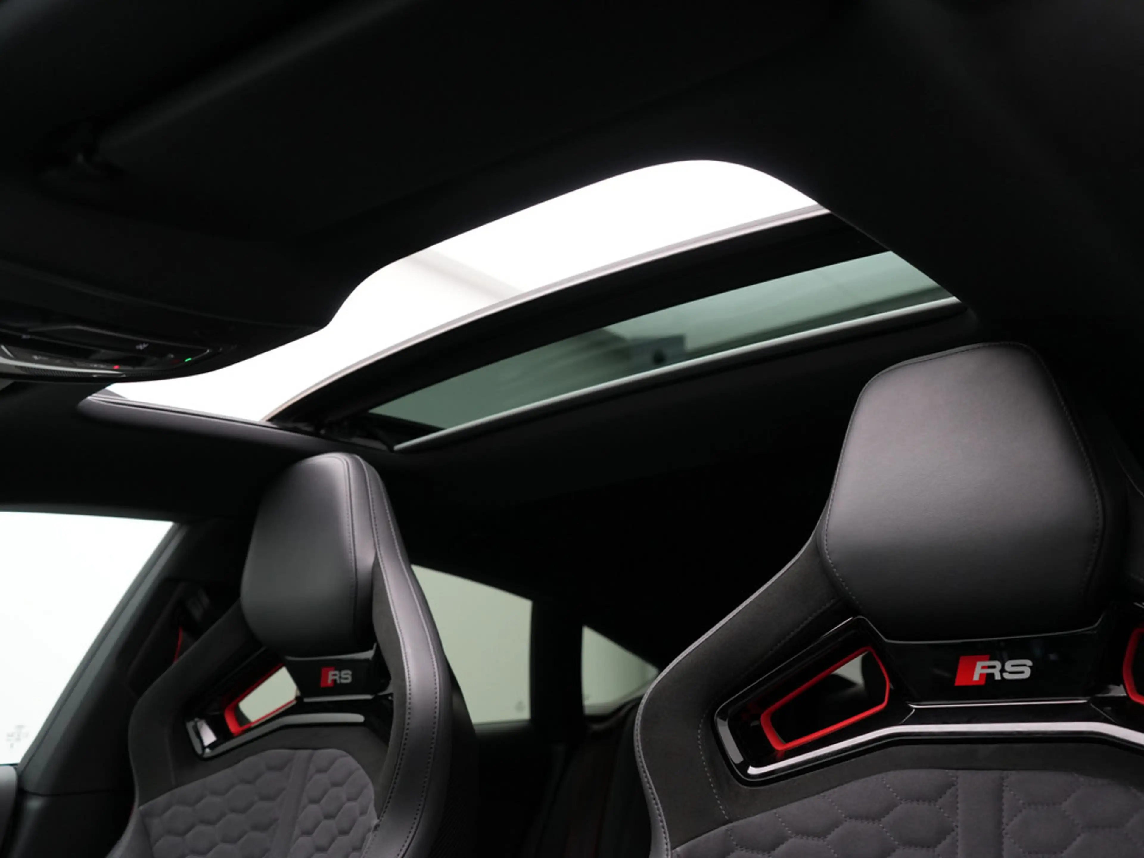 Audi RS5 Sportback CARBON MATRIX PANO 360°KAM B&O — photo 9