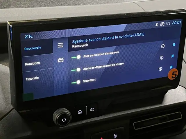 Peugeot Rifter view 8