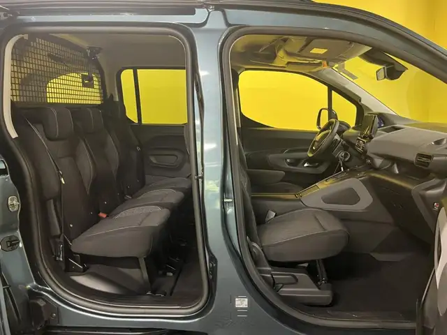 Peugeot Rifter view 11