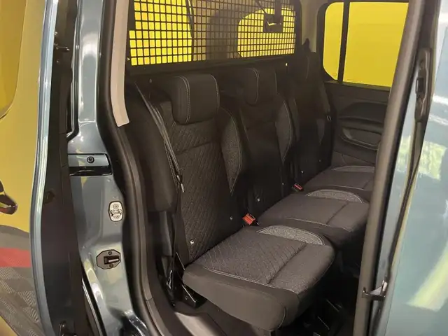 Peugeot Rifter view 5
