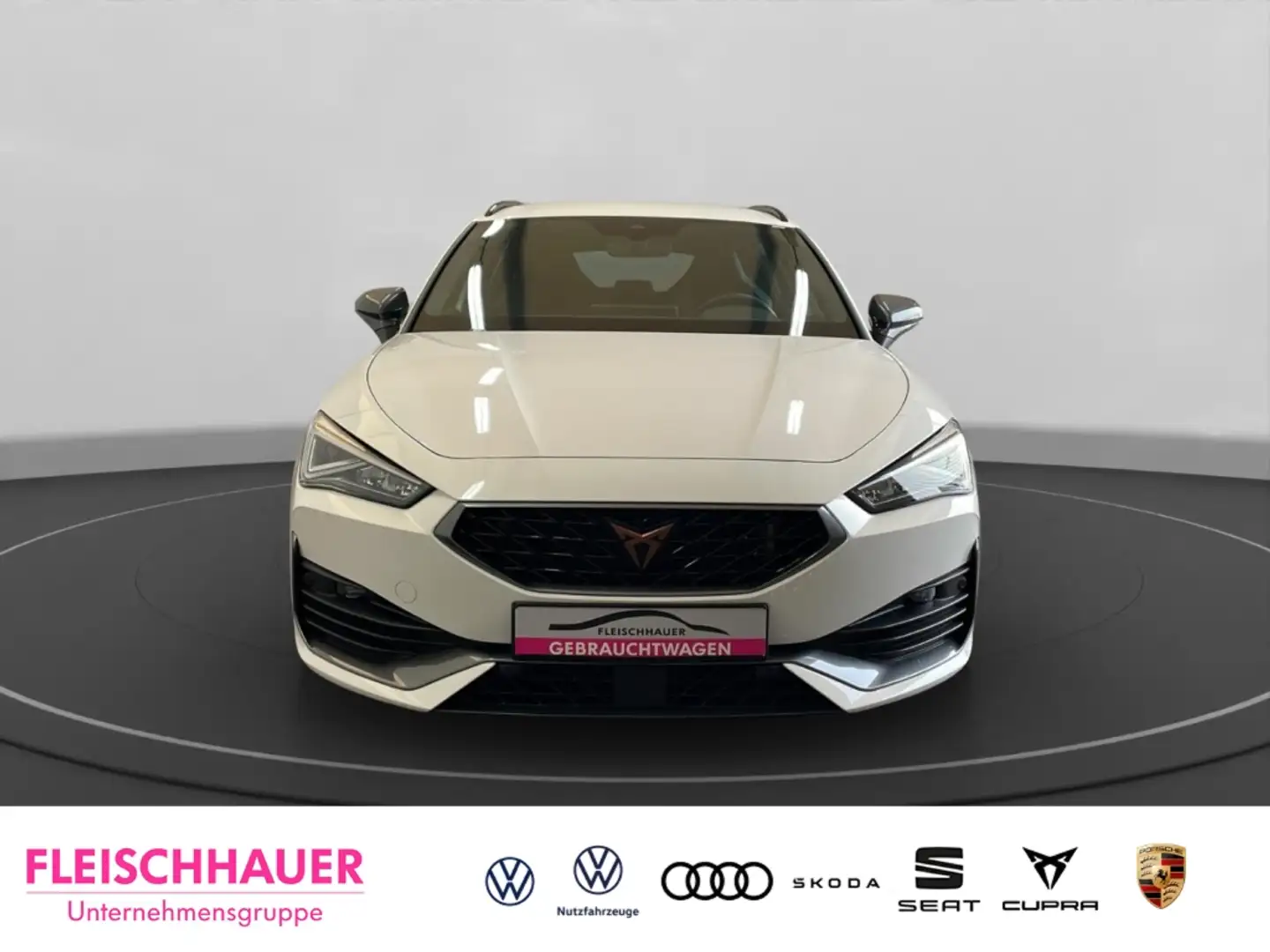 CUPRA Leon Sportstourer e-HYBRID ACC LED PDCv+h Navi CarPlay Weiß - 2
