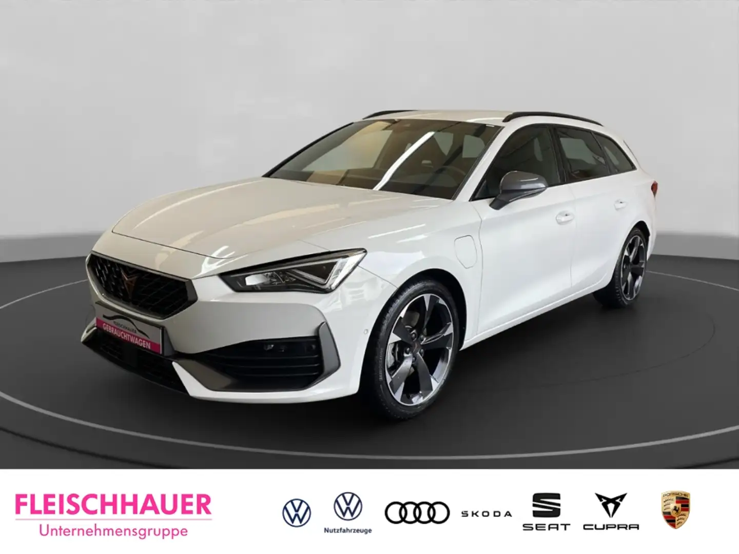 CUPRA Leon Sportstourer e-HYBRID ACC LED PDCv+h Navi CarPlay Weiß - 1