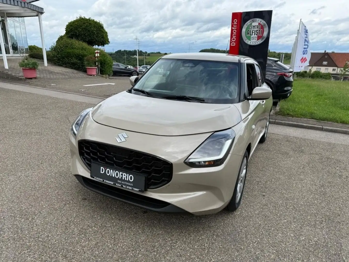 Suzuki Swift 1.2 Hybrid MT Comfort Beige - 1