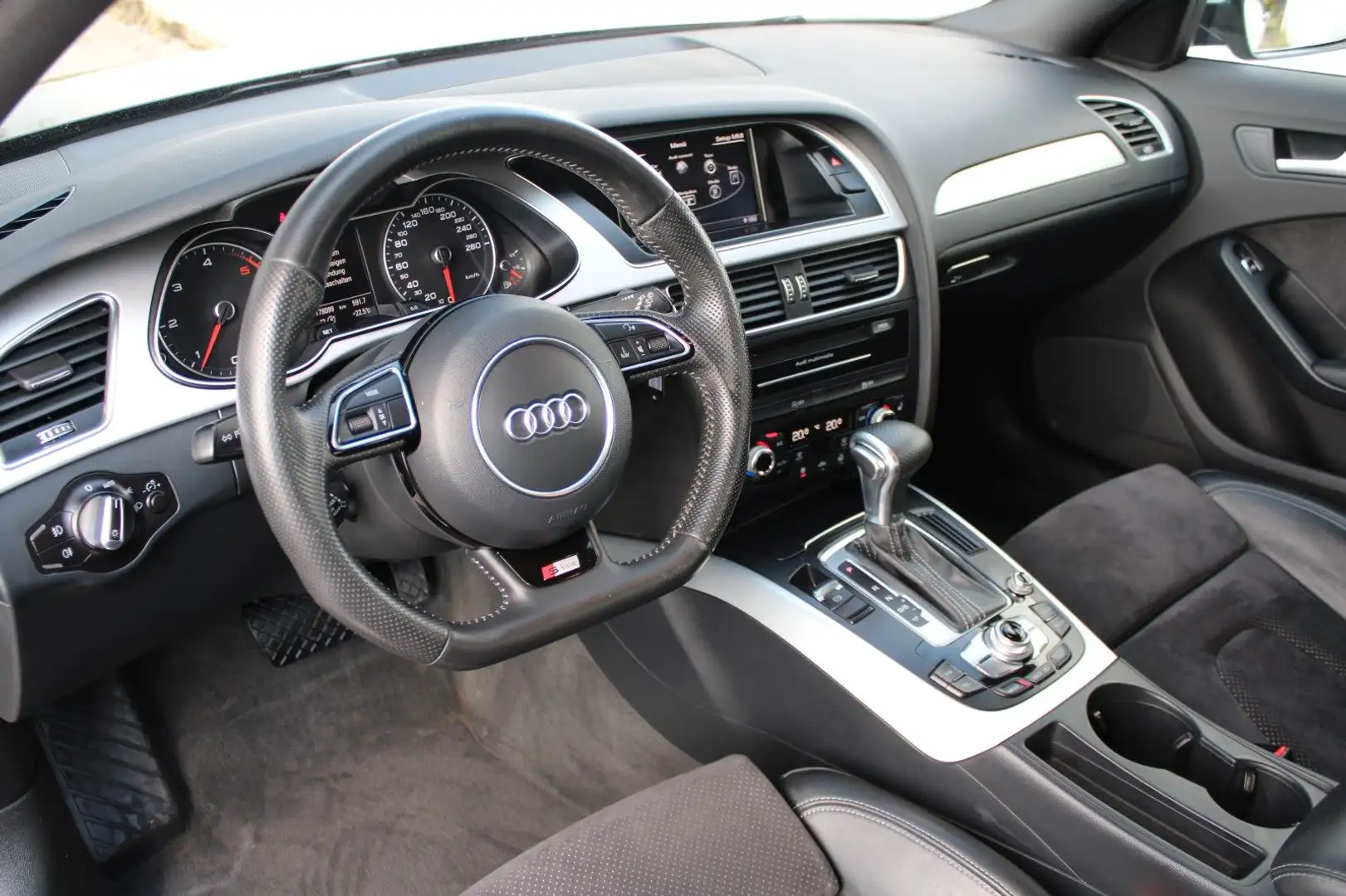 Audi A4 Avant S Line Sportpaket Plus Xenon Leder Aut. Noir - 2