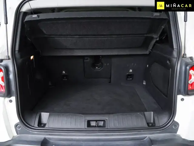 Jeep Renegade view 29