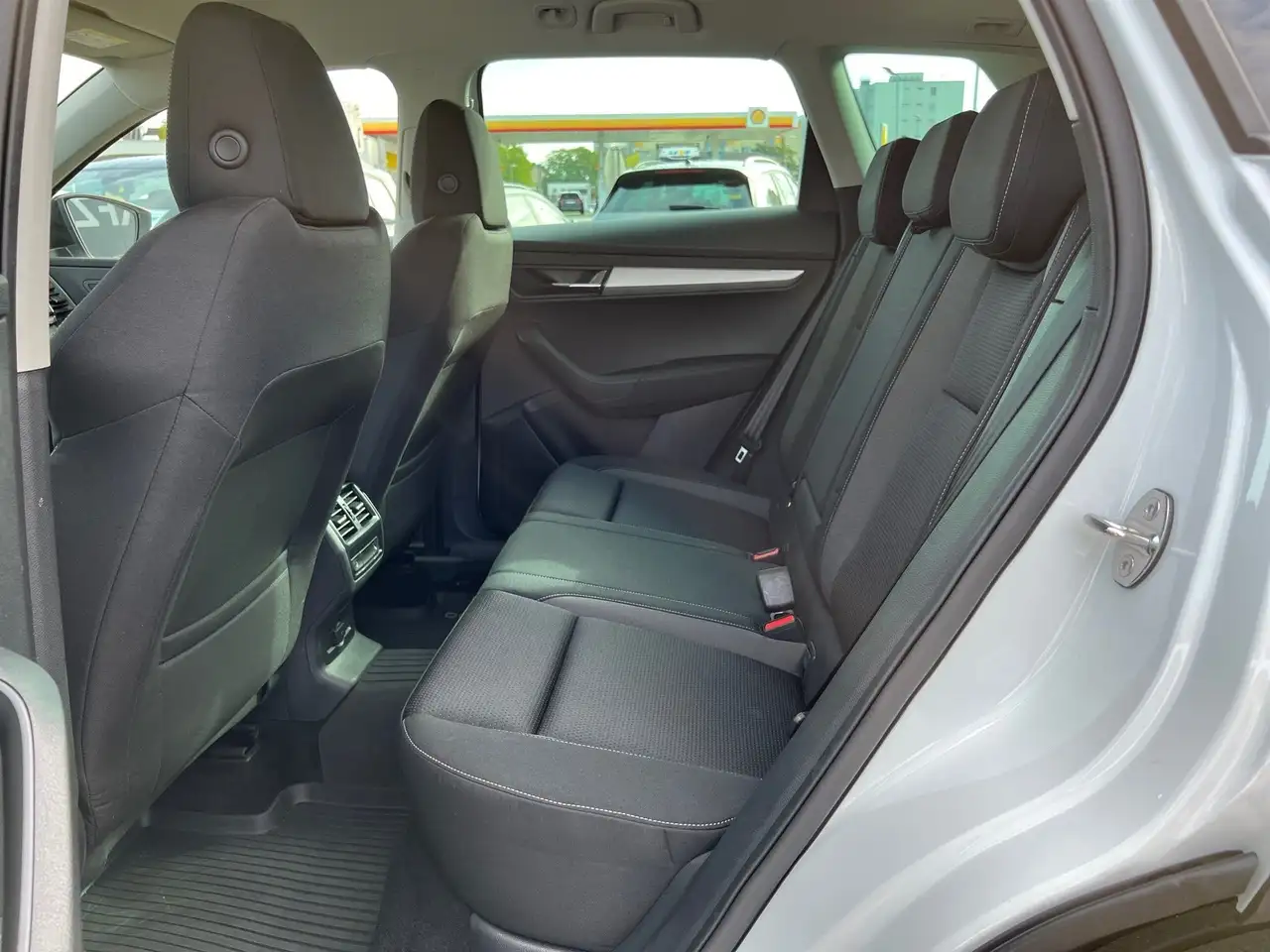 Skoda Karoq 2,0 TDI DSG AHK*ACC, миниатюра 14