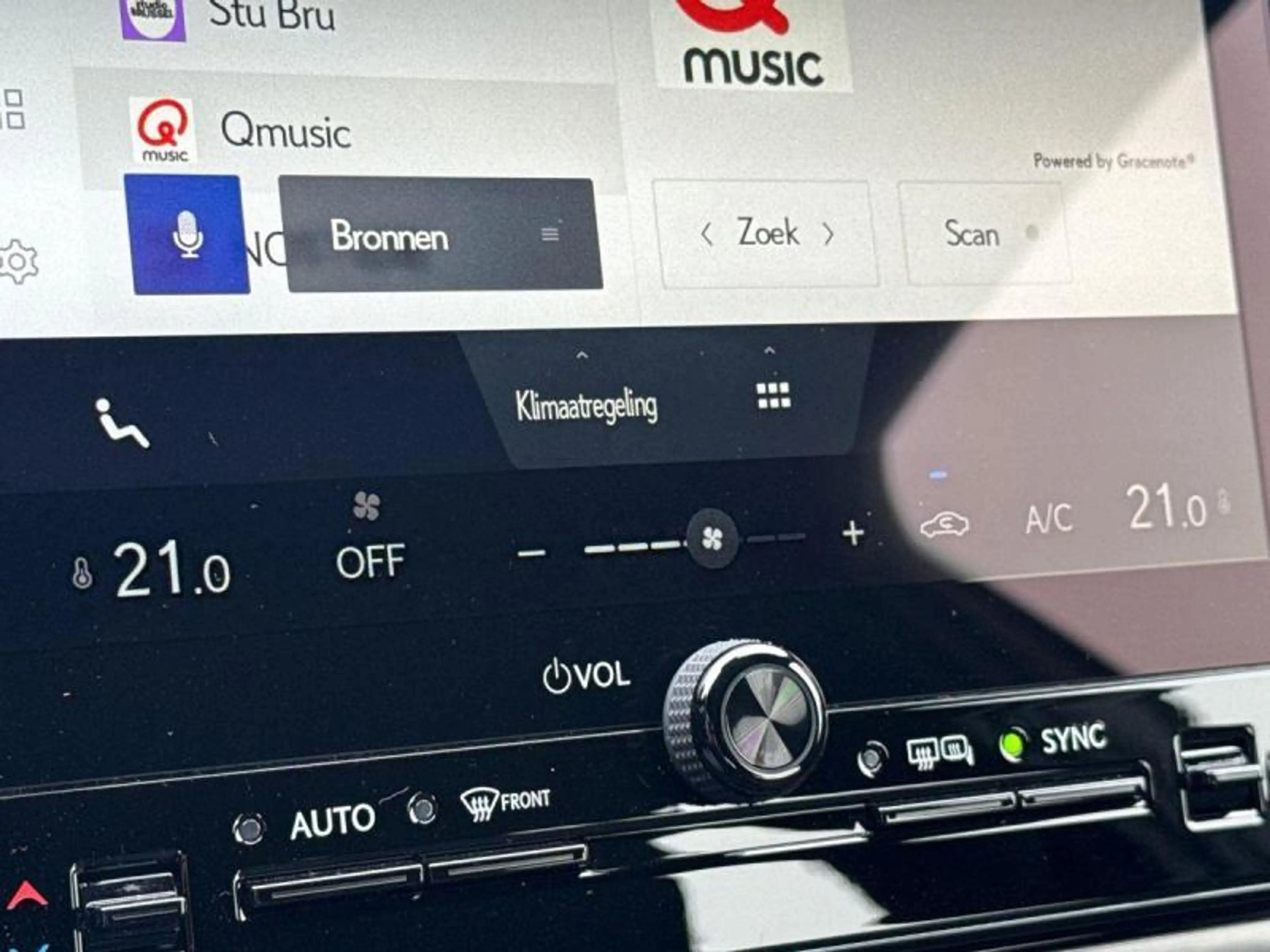 Lexus LBX Base+camera+dab+17inch alu velgen — photo 12