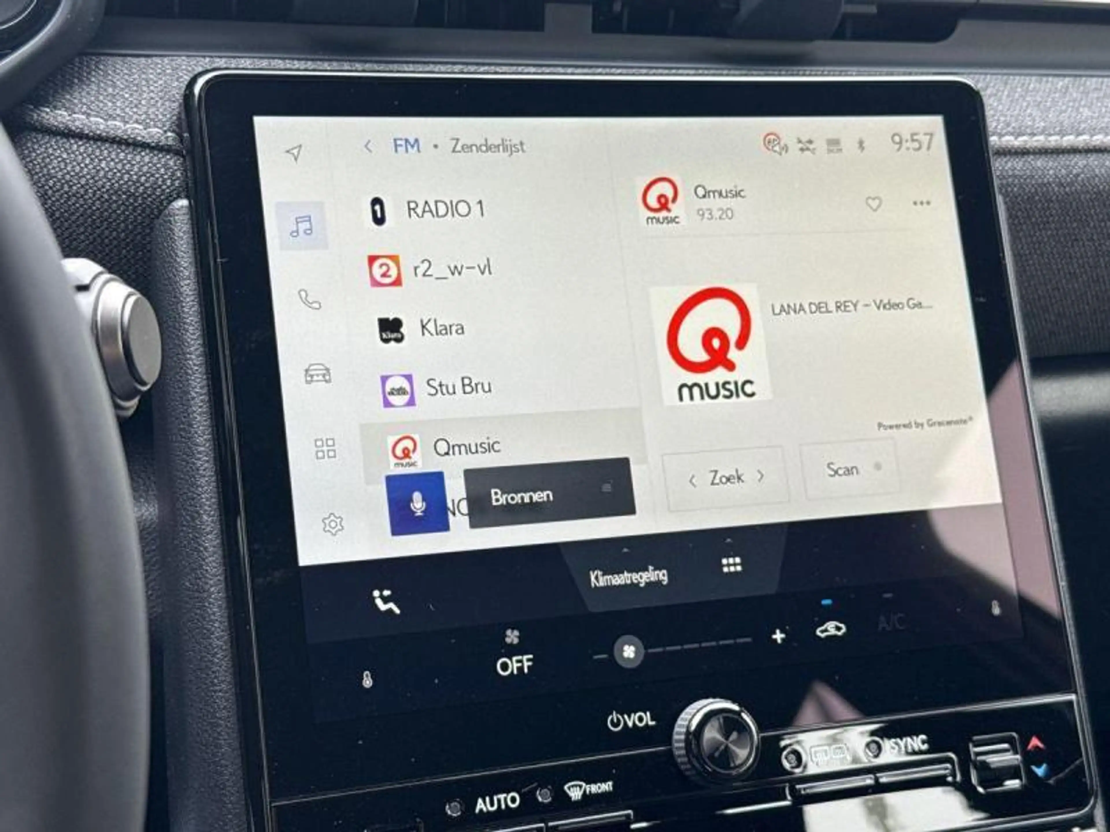 Lexus LBX Base+camera+dab+17inch alu velgen — photo 10