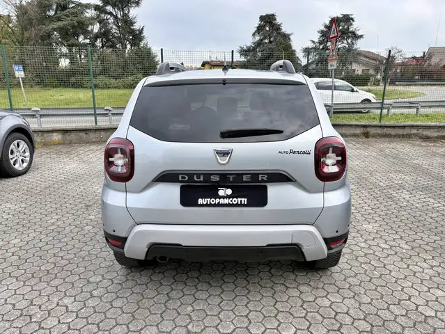 Dacia Duster view 5