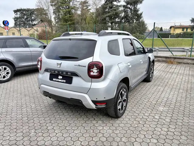 Dacia Duster view 4