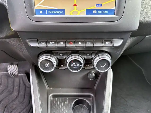 Dacia Duster view 11