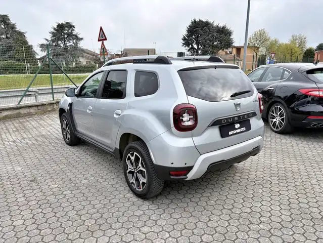 Dacia Duster view 6