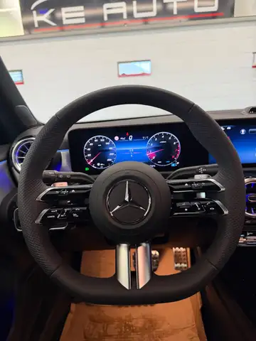 Mercedes-Benz A-Class view 15