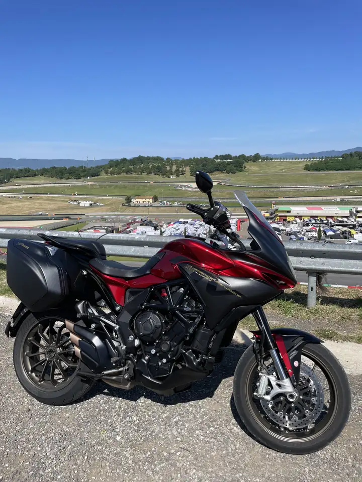 MV Agusta Turismo Veloce 800