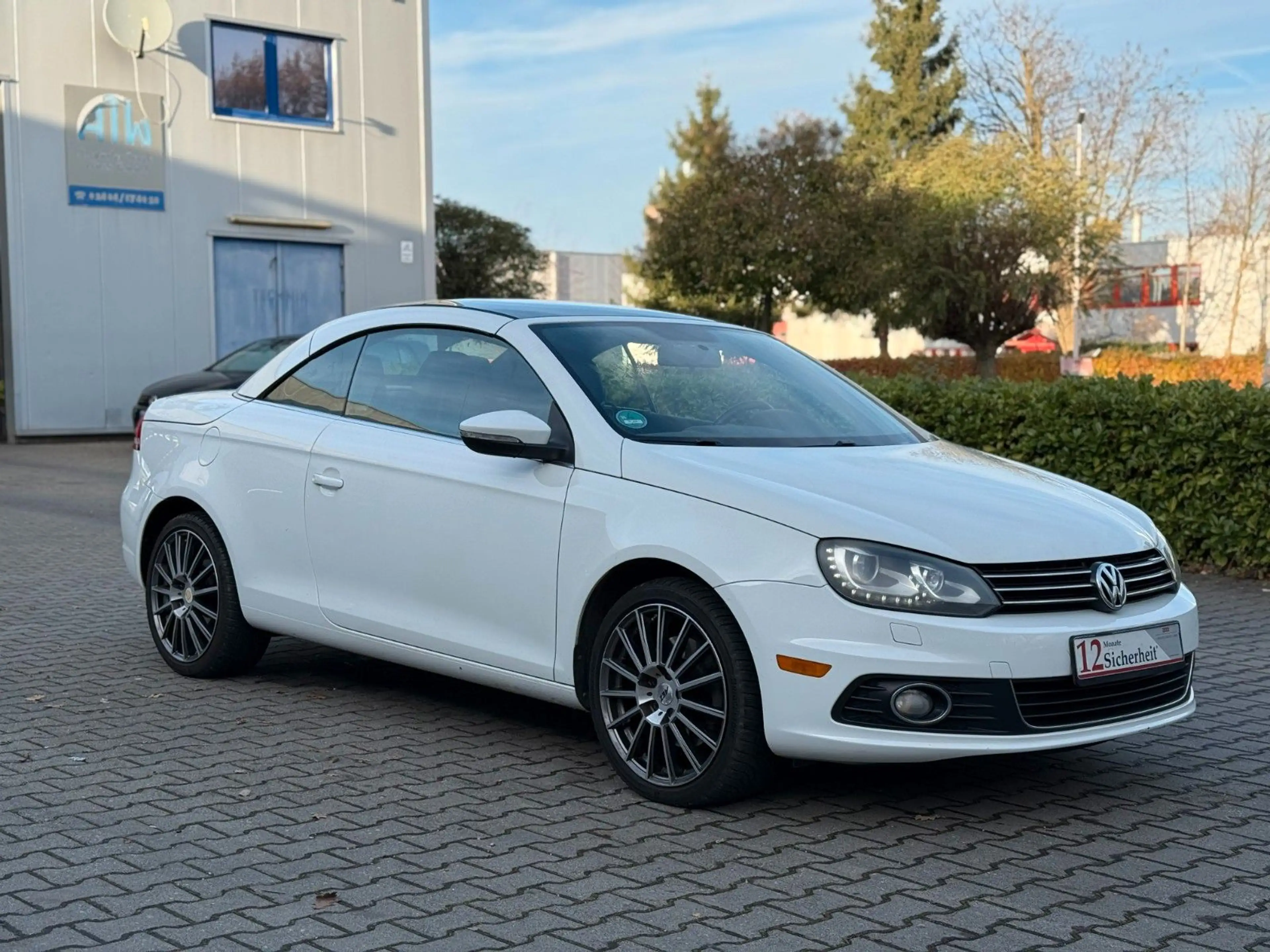 Volkswagen Eos Leder* Xenon* Navi* 2-Zonen-Klima*Leder*