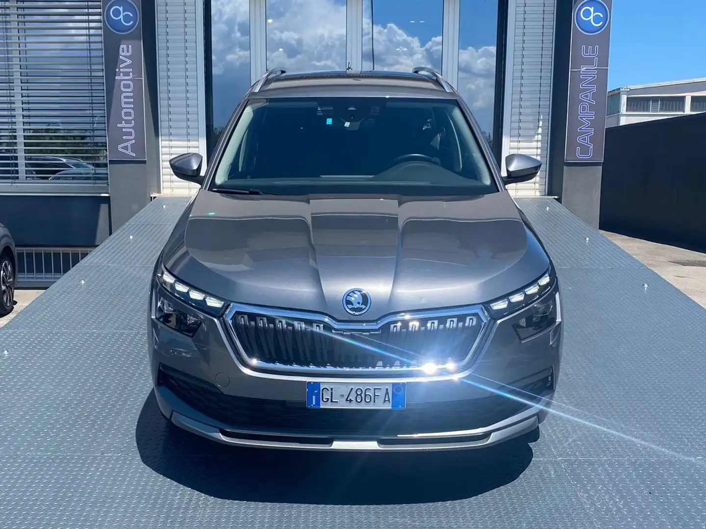 Skoda Kamiq Kamiq 1.0 tsi Style 110cv dsg Gris - 1