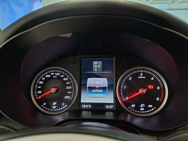 Mercedes-Benz GLC view 10