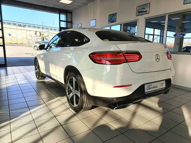 Mercedes-Benz GLC view 7