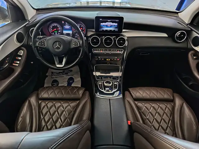 Mercedes-Benz GLC view 9
