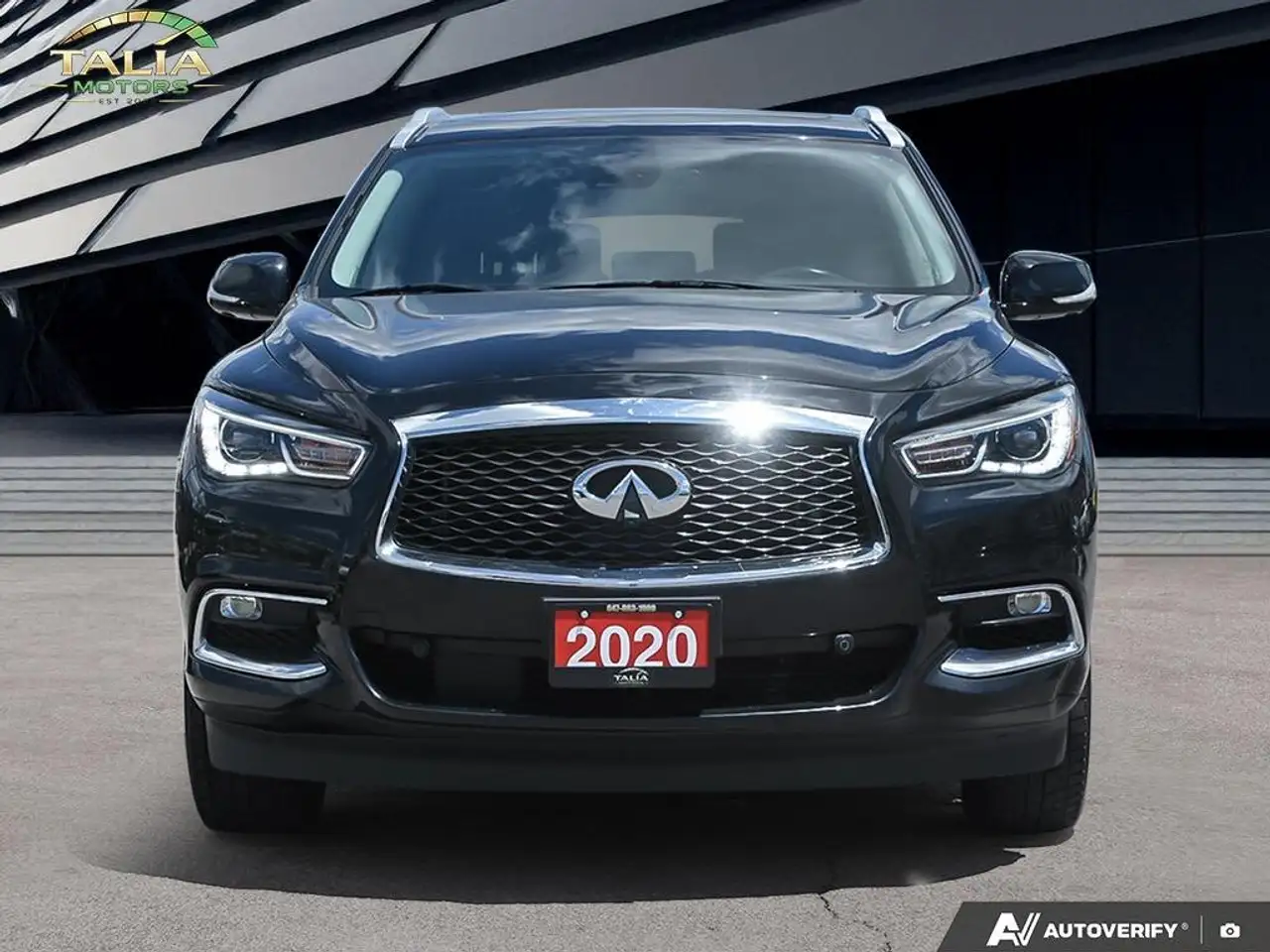Infiniti QX60 снимка Infiniti QX60