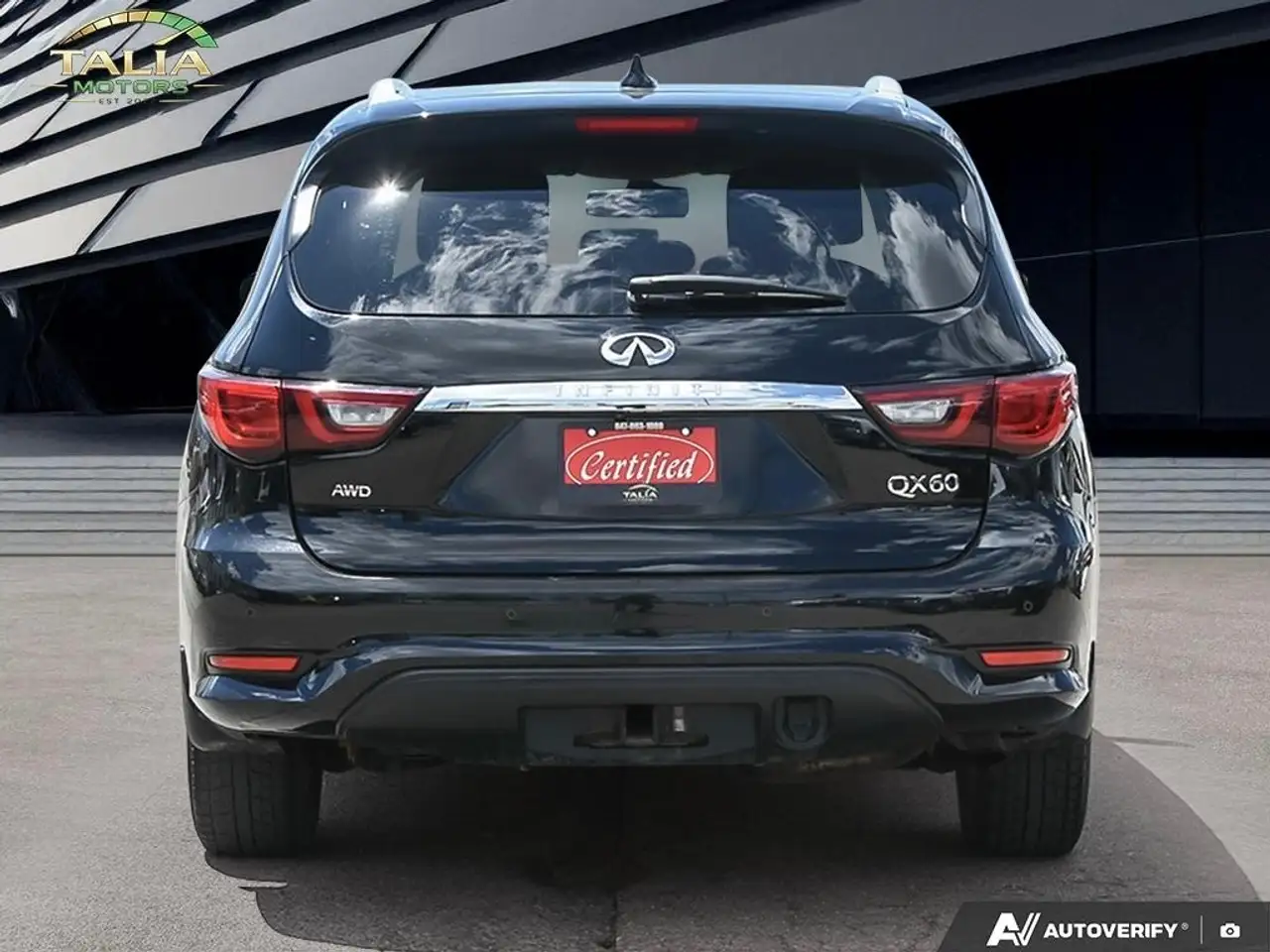 Infiniti QX60 снимка Infiniti QX60