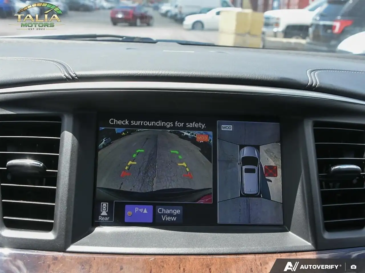 Infiniti QX60 снимка Infiniti QX60