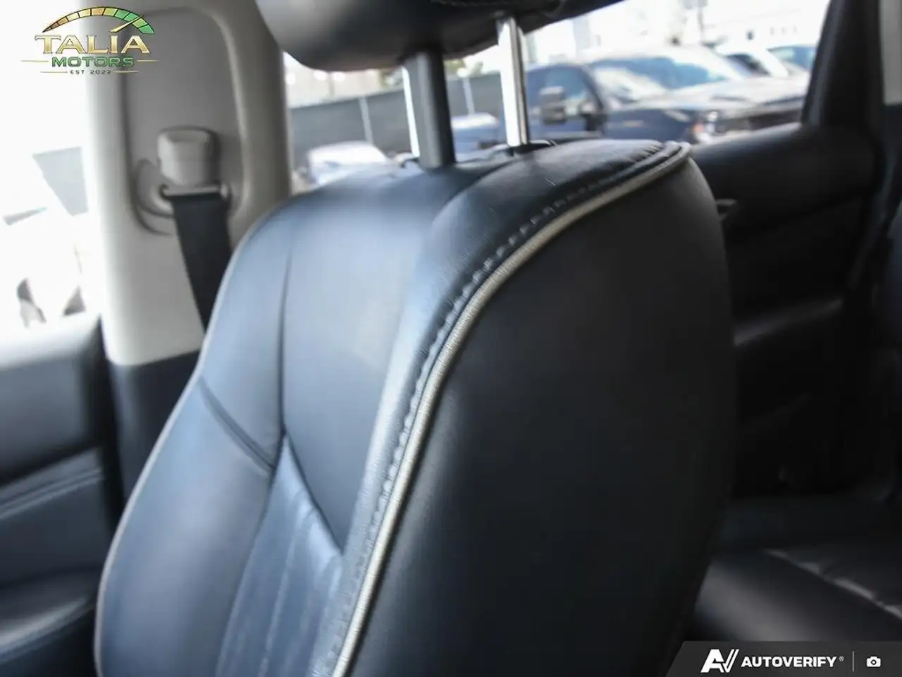 Infiniti QX60 снимка Infiniti QX60