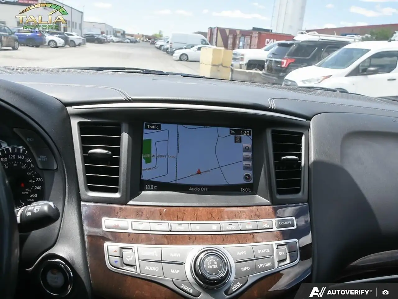 Infiniti QX60 снимка Infiniti QX60
