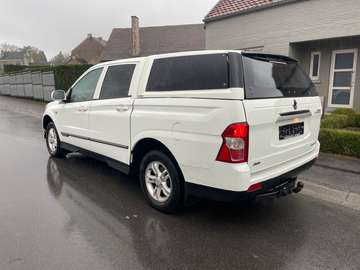 Sports 4x4 utilitaire 5 place