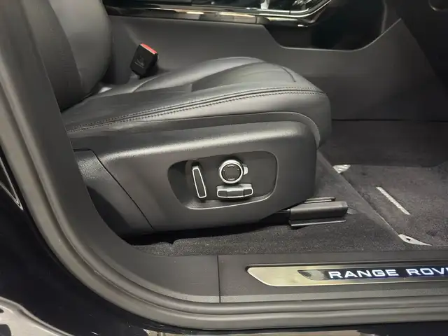 Land Rover Range Rover Evoque view 13