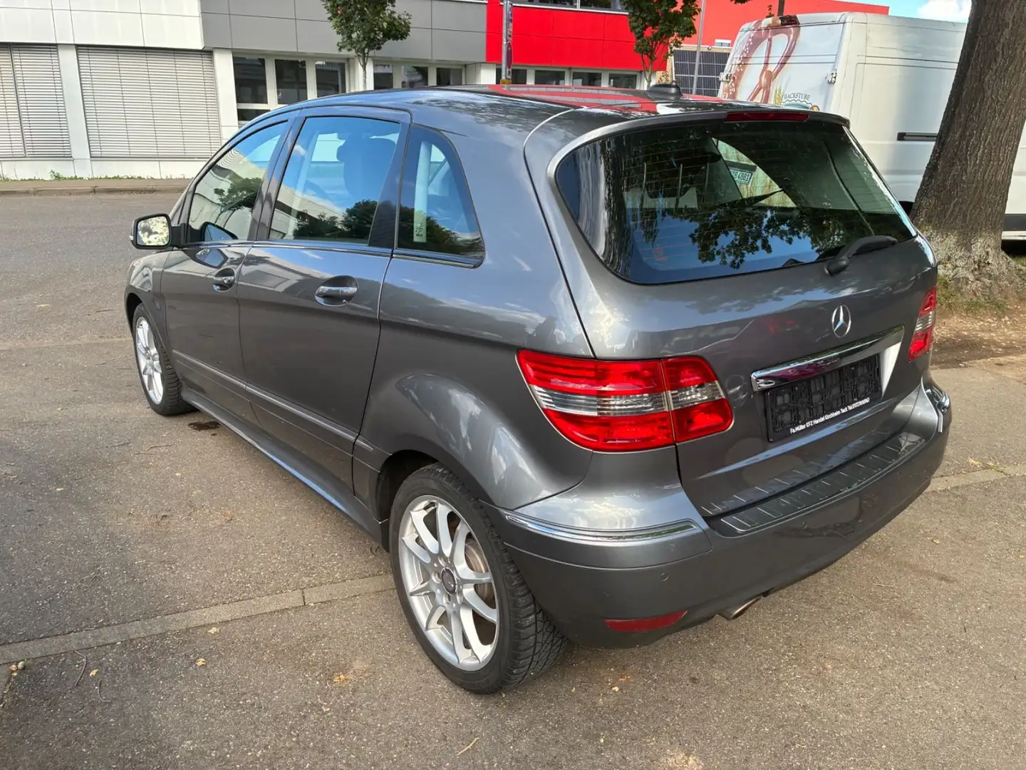 Mercedes-Benz B 170 B -Klasse B 170 Sport Paket Grau - 2