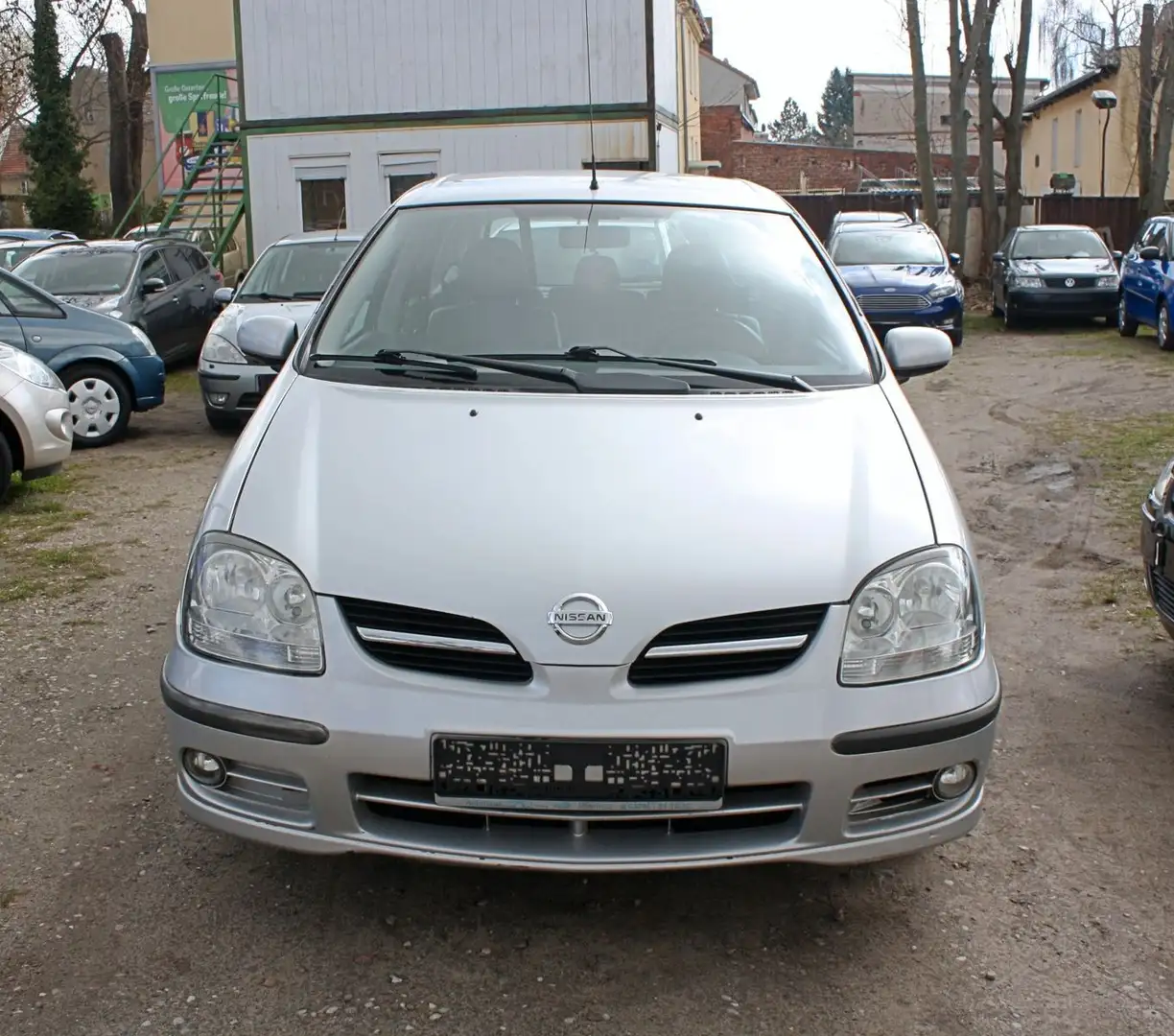 Nissan Almera Tino 1.8 acenta/AUtomatik/ TÜV/AU 03/28 Plateado - 2
