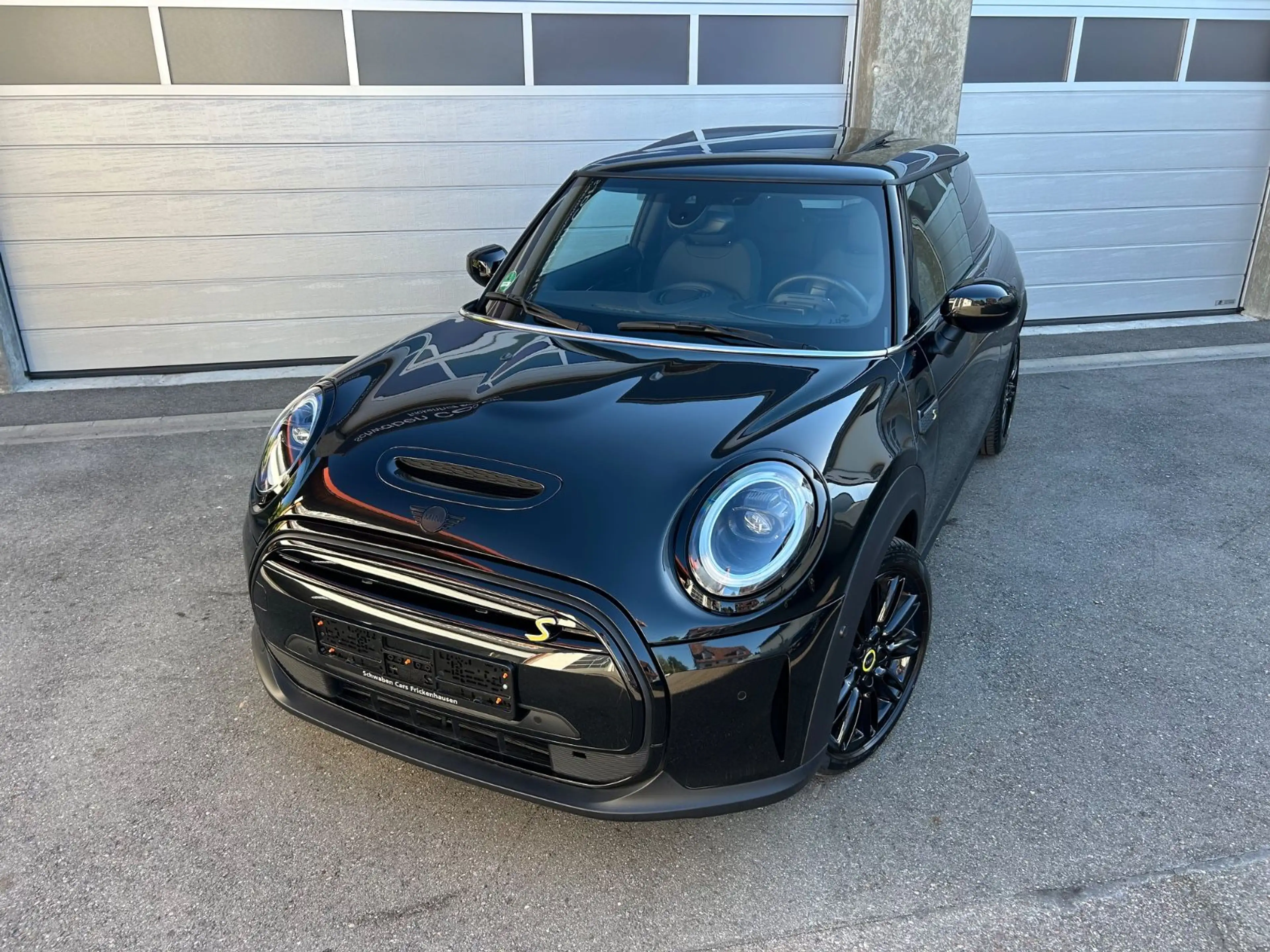 MINI Cooper SE Facelift Pano HUD HiFi H&K Kamera — photo 4