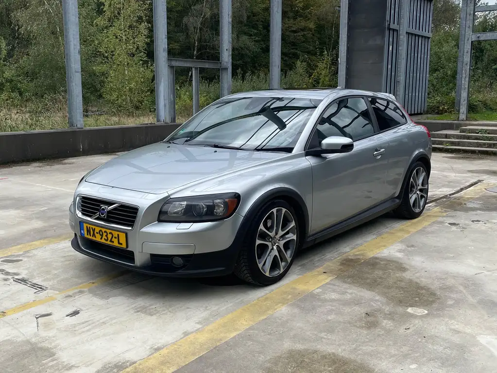 Volvo C30 2007 из Европы — купить под ключ