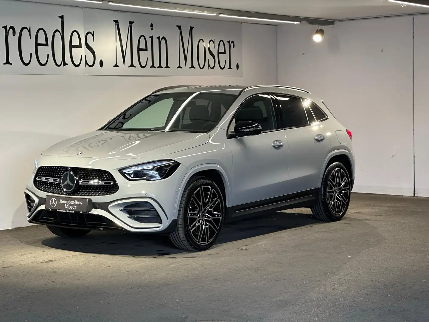 Mercedes-Benz GLA 200 d 4MATIC Ö-Edition Grau - 2