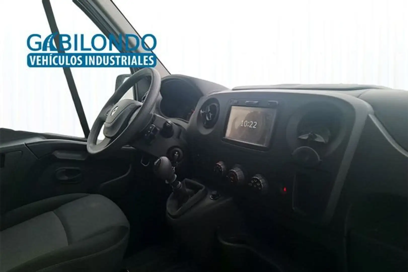 Renault Master Furgón T 3300 L2H2 2.3 dCi Gris - 2