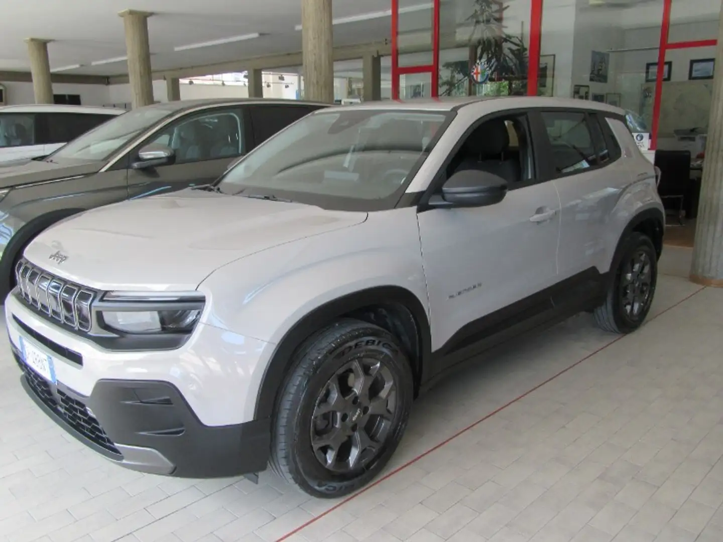 Jeep Avenger 1.2 Turbo 100 CV Longitude - 1