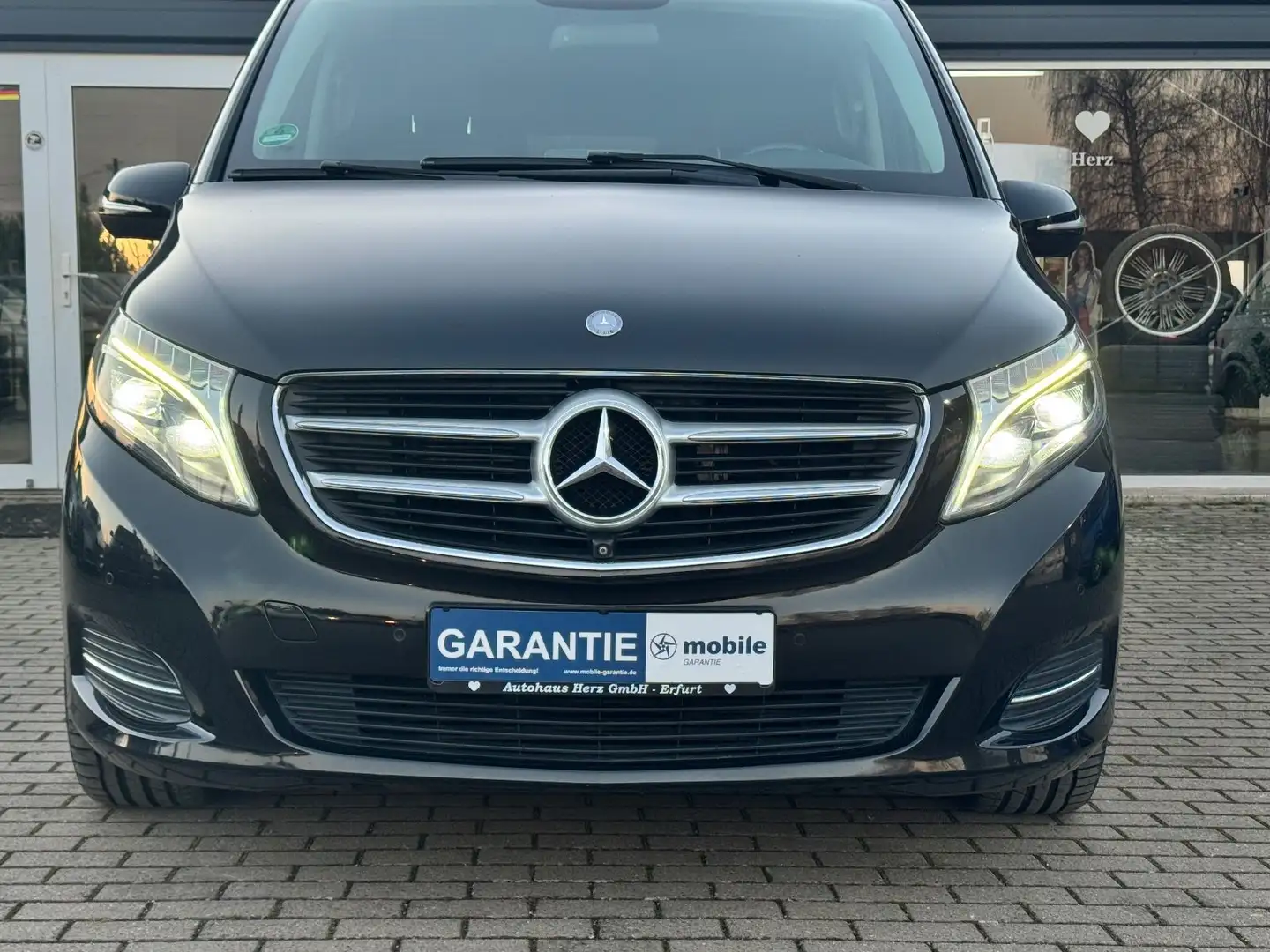 Mercedes-Benz V 250 V250d*Garantie*Standh*AHK*Leder*360°*lang* Schwarz - 2