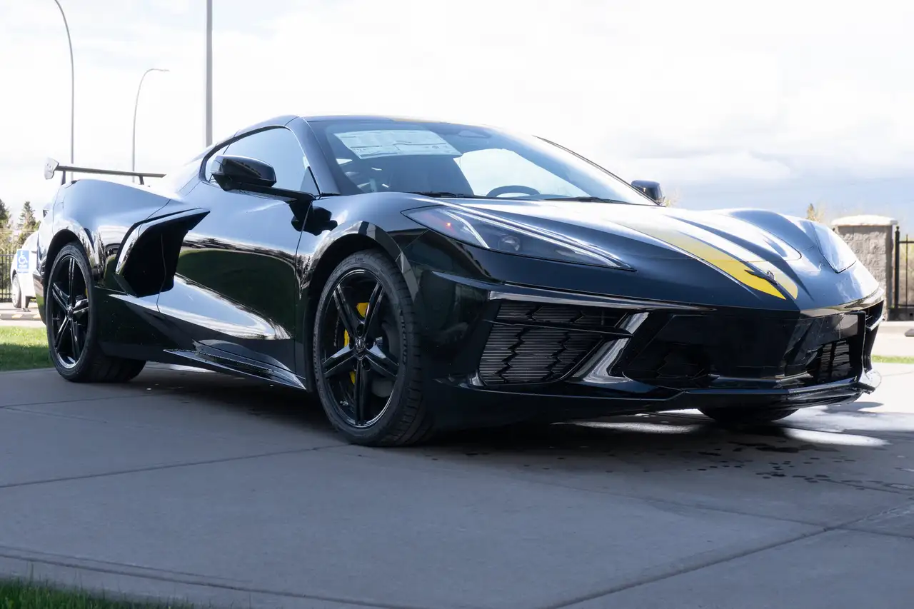Chevrolet Corvette снимка Chevrolet Corvette