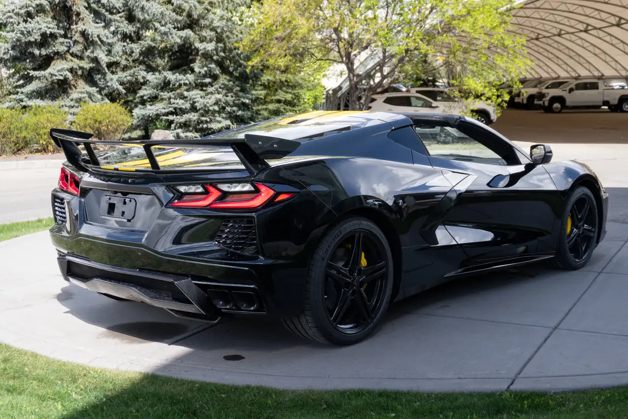 Chevrolet Corvette снимка Chevrolet Corvette