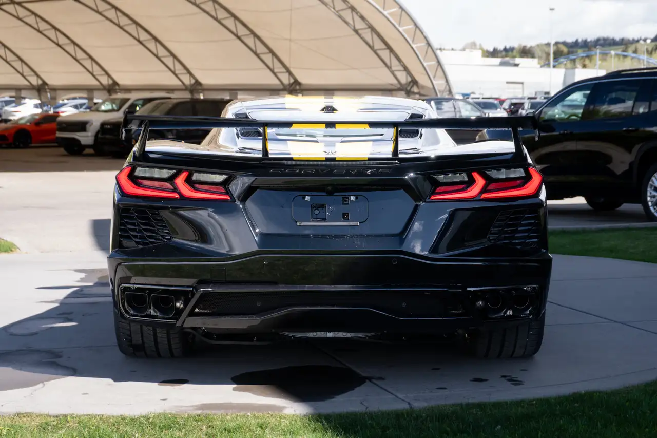 Chevrolet Corvette снимка Chevrolet Corvette