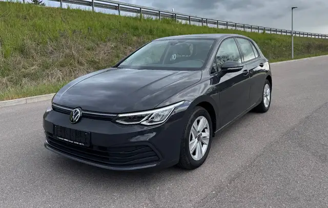 Volkswagen Golf VIII Lim. 2.0 TDI DSG LED ACC APP DAB+ Lane